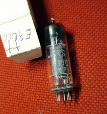 TELEFUNKEN Röhre  E90CC