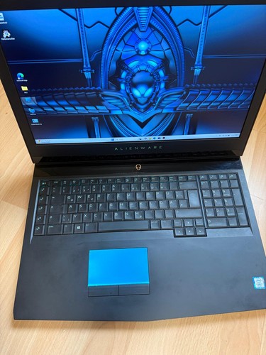 Dell alienware 3 - dell, r4🔵17,3"