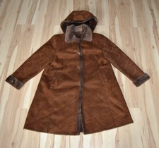 Warm bestickter Velourleder