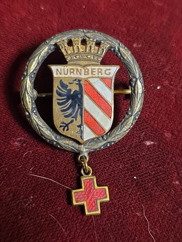 Alte brosche rotes kreuz - alte,