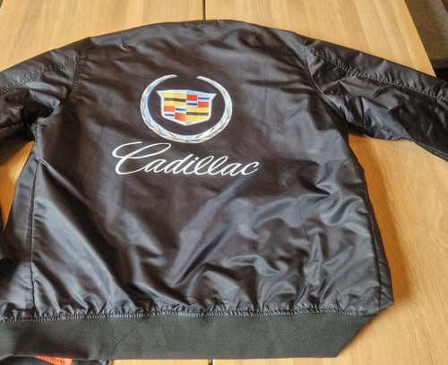 Blouson schwarz mit cadillac - schwarz,