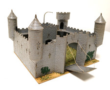 H0 - Burg Burganlage - Gebäude Häuser Haus --- CM 1271