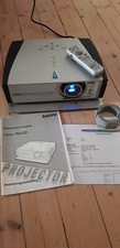 SANYO PLV Z2 PLV-Z2 Multimedia Projektor Beamer inkl. Fernbedienung