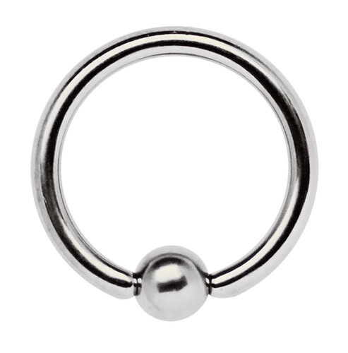 Titan brust intim ohr - ohr, piercing