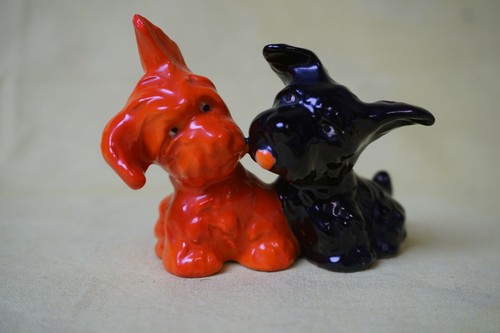 Kleine hunde figur keramik - kleine,