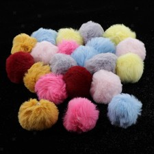 20 Stück Kunstfell Bommel