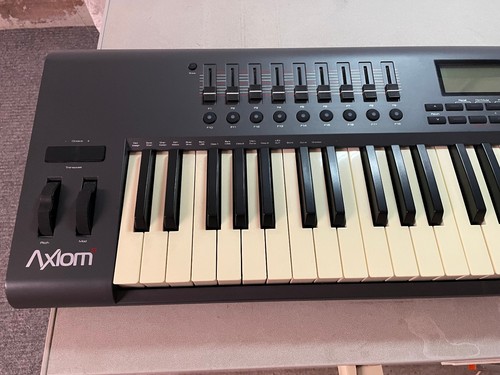 Keyboard audio axiom 61 - m-audio,