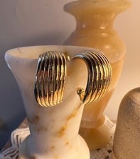 Ohrringe Ringe breit vergoldet