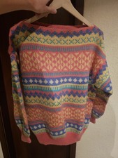Handgestrickter Wollpullover