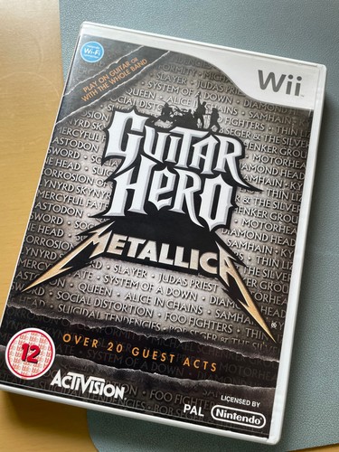 Guitar hero metallica nintendo - guitar,