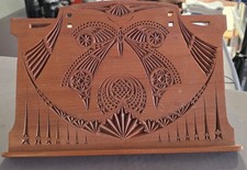 Geschnitzter Holz Buchständer