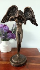 Eisen Figur Descending Night