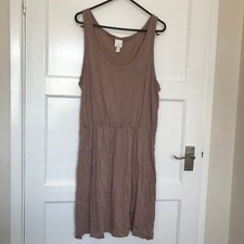 H&M Taupe T-Shirt Kleid