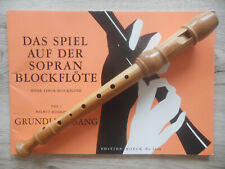 Sopran-Blockflöte mit Noten