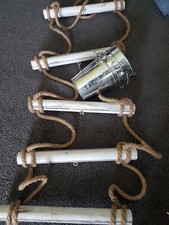 Blumenampel Holz/Strick und 4 silberne Töpfe