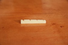 BONE NUT KNOCHEN SATTEL f