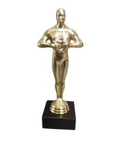 Deko Figur Goldener Oscar Oskar auf Sockel  17 cm