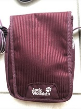 Umhängetasche von Jack Wolfskin — Fresno S in Weinrot