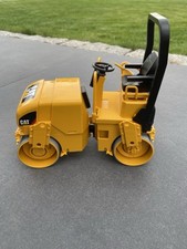 BRUDER 02433 CAT Tandem