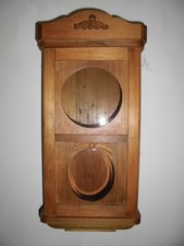 Kleiner Kasten für Wanduhren