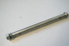 SUZUKI GSF 1200 S WVA9 BANDIT SCHWINGACHSE ACHSE SCHWINGE (für Rahmen Fahrwerk)