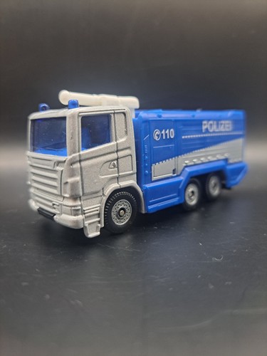 Wasserwerfer polizei siku - polizei,