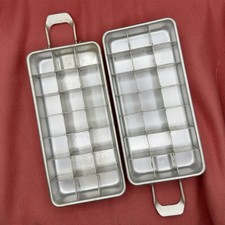 * Authentische Vintage Aluminium Eiswürfelschalen 2er Set Mid-Century Küchenrequisiten