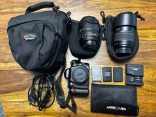 Nikon D3000 mit 2 Objektiven