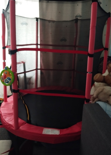 Rundes kindertrampolin mit - rundes,