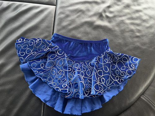 Samt eiskunstlaufrock von - samt,
