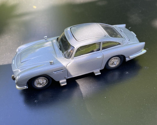 Modellauto james bond auto - bond,