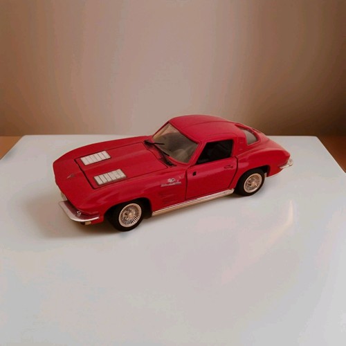 Revell corvette stingray 24 - corvette, 1:24