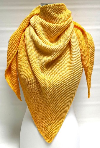 Handgestricktes tuch - handgestricktes,