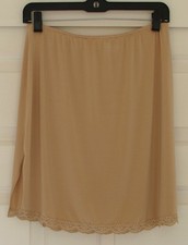NWT $26 Nude JOCKEY 1/2 Half