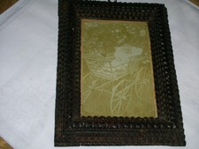 Antiker Bilderrahmen,Kerbschnitzerei,dkl.braun,25x18 cm