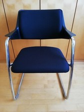 Girsberger Designer Konferenzstuhl mit Armlehnen