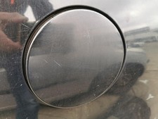 VW Polo 9N1Tankklappe Tankdeckel Tankverschluss L041 Brillantschwarz TEXT