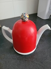 HKE Porzellan Teekanne mit Thermohaube aus Metall  aus den 60er-Jahren