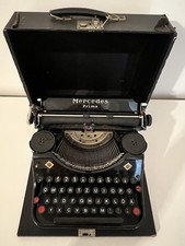 Mercedes Prima Kofferschreibmaschine, ca. aus dem Jahr 1930