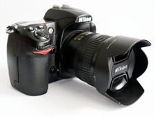 Nikon D300 mit AF-S Nikkor 18-70mm 3.5-4.5 G ED DX, INKLUSIV VIEL ZUSÄTZLICH +++
