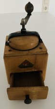 Antike alte Kaffeemühle