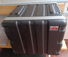 SKB 19" Double Door Kunststoff - Case 8HE