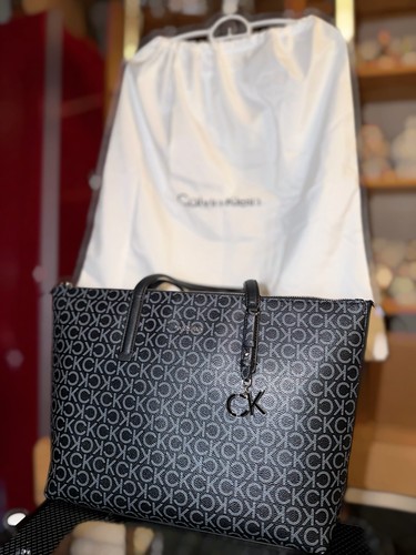 Calvin klein must - ck, shopper