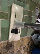 Alter Mile Staubsaugen