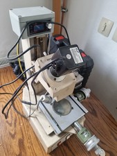MITUTOYO TOOLMAKERS MICROSCOPE
