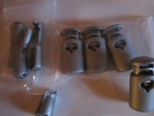 (1,25 € / Stück)    4 Stück Kordelstopper & 4 Stück Kordelenden          (k s 2)