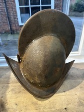 Spanischer Morion Helm im Stil