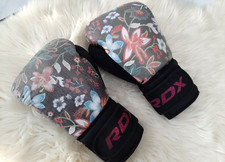 RDX Damen Boxandschuhe Kickboxen schwarz Blumen 12 oz Muay Thai Fitness Training