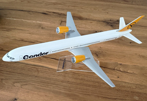 Space models condor - space,