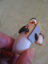 I: Kinder Spielzeug - KOWALSKI